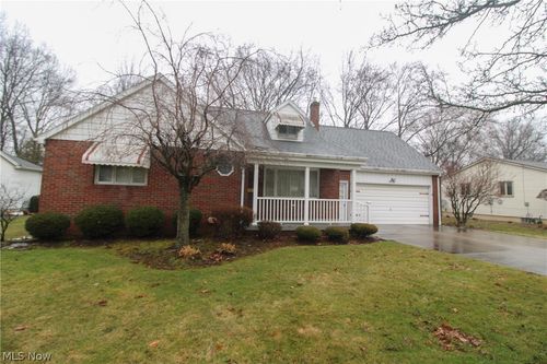 4250 Nottingham Ave, Youngstown, OH, 44511-1020 | Card Image