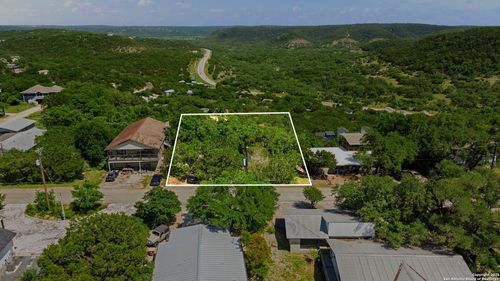 834 Hill Top Dr, Canyon Lake, TX, 78133-4886 | Card Image