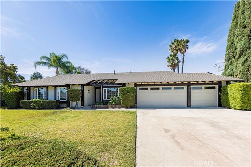 2286 Century Ave, Riverside, CA, 92506-4637 | Card Image