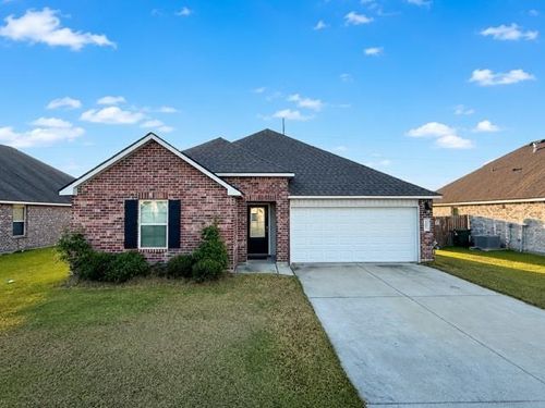 111 Headland Dr, Thibodaux, LA, 70301-6444 | Card Image