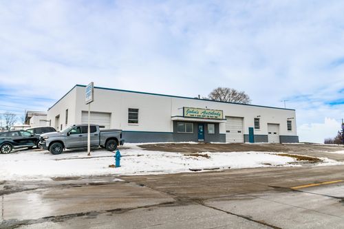 1824 Jefferson St, Waterloo, IA, 50702-1247 | Card Image