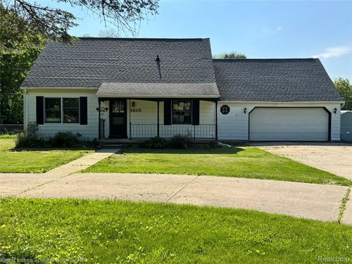 1615 Indian Rd, Lapeer, MI, 48446-8052 | Card Image