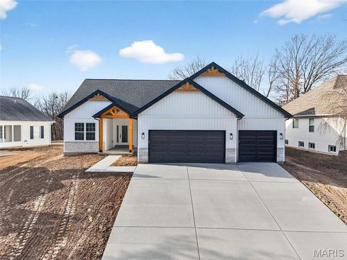 10643 Village Dr W, Foristell, MO, 63348-2485 | Card Image