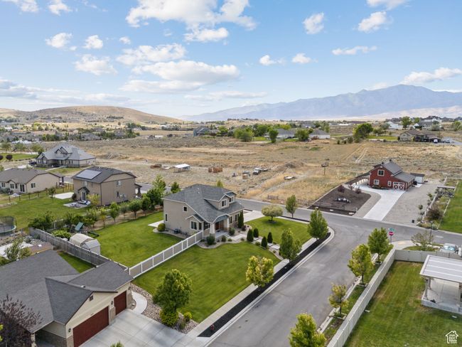 Aerial view of residential area with mountains | Image 59