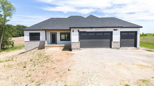 2050 Arbor Ridge Way, Janesville, WI, 53548-9533 | Card Image