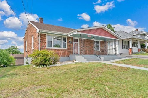 1451 Greenbrier Ave Se, Roanoke, VA, 24013-2057 | Card Image