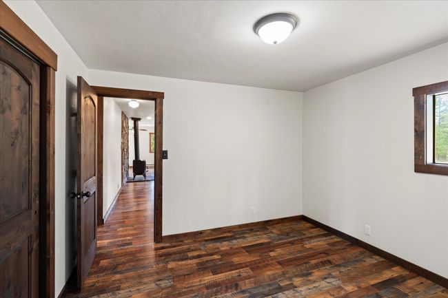 Main Level Bedroom 1 | Image 18