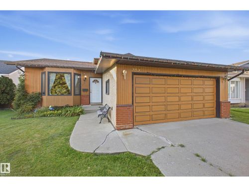 9936 190 St Nw, Edmonton, AB, T5T3X3 | Card Image