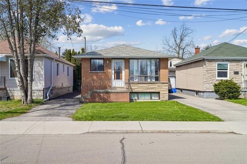 547 Quebec Street, Hamilton, ON, L8H6V3 | Card Image