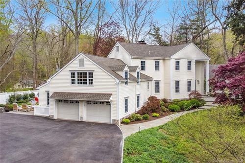 266 W Haviland Ln, Stamford, CT, 06903-3333 | Card Image