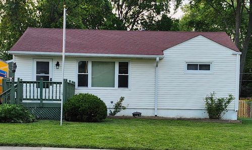 2440 Chinook Rd, Waukegan, IL, 60087-4661 | Card Image