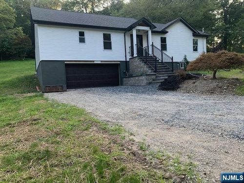 43 Rockport Rd, Wantage, NJ, 07461-3813 | Card Image