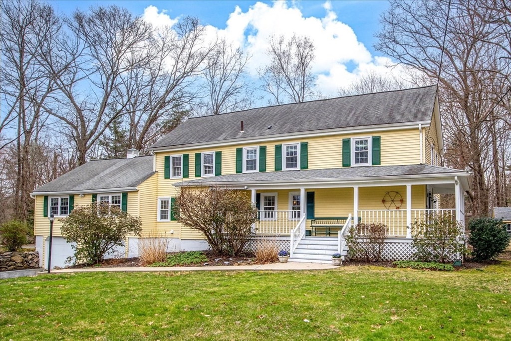 Milford St, Medway, MA 02053