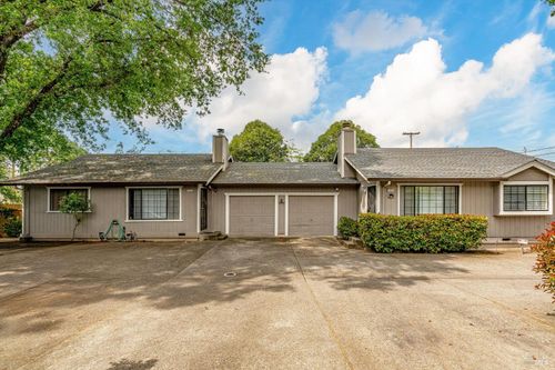 2038 Terry Road, Santa Rosa, CA, 95403 | Card Image