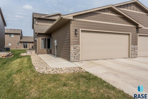 5707 S Bounty Pl, Sioux Falls, SD, 57108-5178 | Card Image