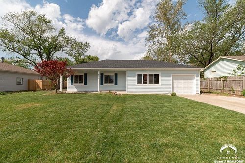 628 Greever Ter, Lawrence, KS, 66046-2861 | Card Image