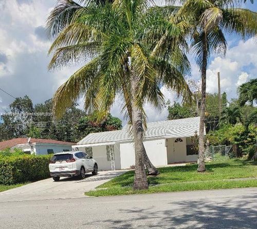 0-2149 Ne 179th St, North Miami Beach, FL, 33162-1618 | Card Image