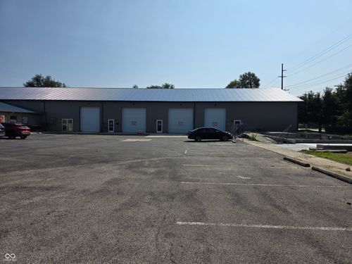 d3-d4-d5-1428 10th St, Columbus, IN, 47201-5906 | Card Image