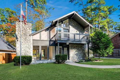 13946 Dolphin Dr, Willis, TX, 77318-3140 | Card Image