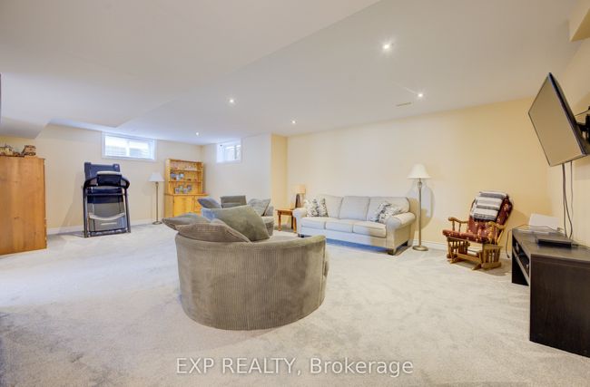 165 River Run Rd, House other with 4 bedrooms, 4 bathrooms and 4 parking in Drayton ON | Image 35