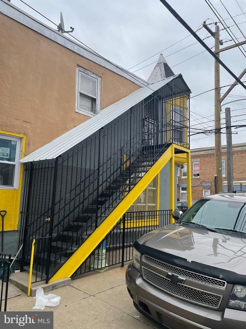 31-5229-31 Westminster Ave, PHILADELPHIA, PA, 19131-5009 | Card Image