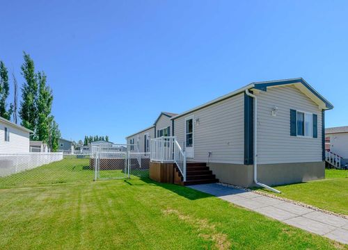 524 Stewart St, County Of Grande Prairie No. 1, AB, T8W5K5 | Card Image