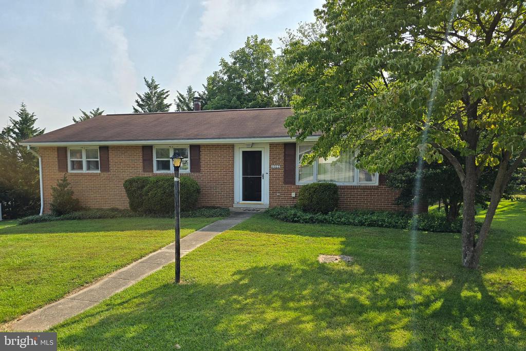 Terrace Ct, Hampstead, MD 21074