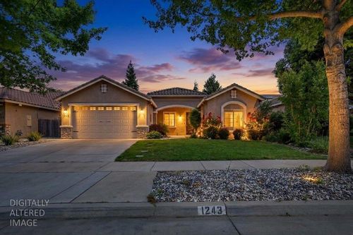 1243 Santa Barbara Way, Yuba City, CA, 95991-3470 | Card Image