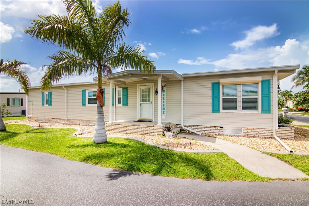 Old Farm House Dr, North Fort Myers, FL 33917