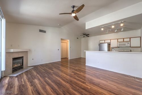 apt-214-4960 Harrison Dr, Las Vegas, NV, 89120-1029 | Card Image