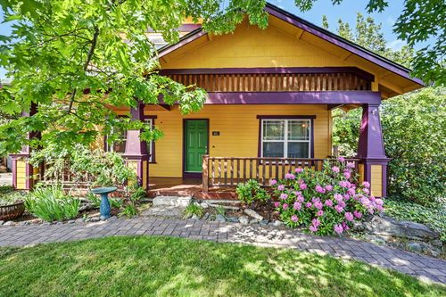 461 Parkside Dr, Ashland, OR, 97520-1163 | Card Image