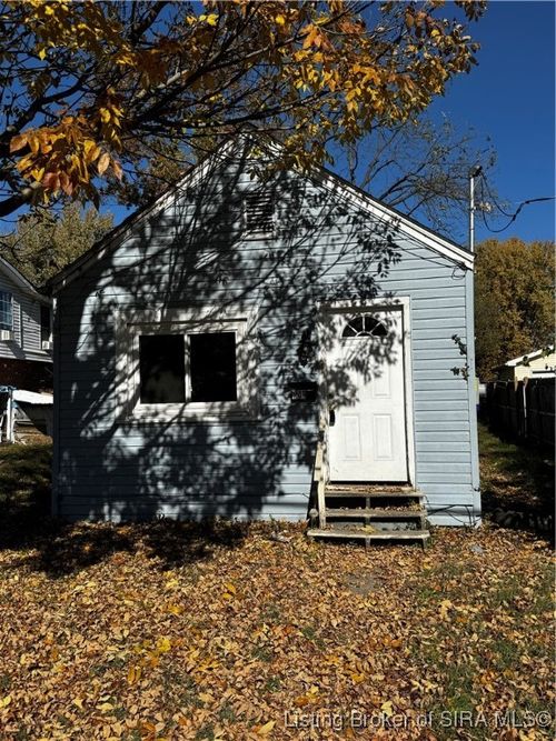 1009 W Harrison Ave, Clarksville, IN, 47129-2536 | Card Image