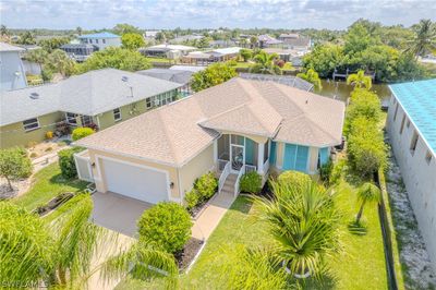 2138 Barbados Avenue, House other with 3 bedrooms, 2 bathrooms and null parking in Fort Myers FL | Image 1