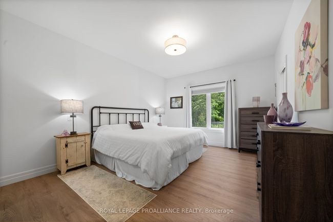 48 Deerview Dr, House other with 3 bedrooms, 3 bathrooms and 4 parking in Quinte West ON | Image 14