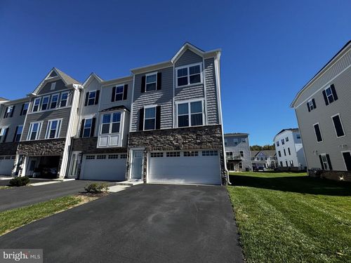 30 Dolcie Ln, Lawrence Twp, NJ, 08648-2343 | Card Image