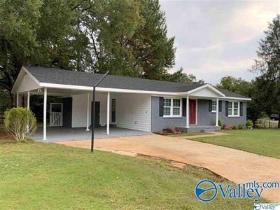 3013 Mountain Park Circle Nw, House other with 3 bedrooms, 1 bathrooms and null parking in Huntsville AL | Image 2