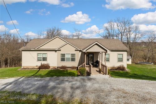 67137 Airport Rd, Saint Clairsville, OH, 43950-9469 | Card Image