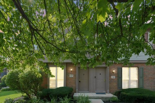 1279 Lane On The Lk, Columbus, OH, 43235-2528 | Card Image