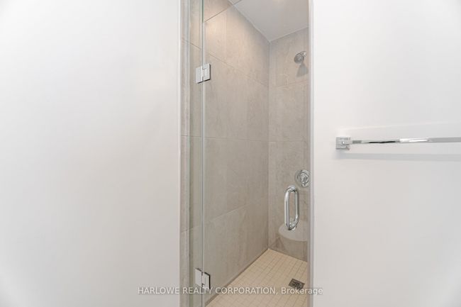 PH423-C - 1612 Charles St, Condo with 3 bedrooms, 2 bathrooms and 1 parking in Whitby ON | Image 14