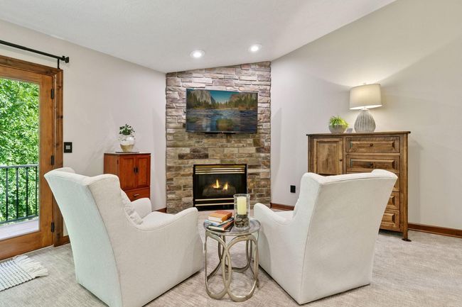 1405 W Farm Rd, House other with 5 bedrooms, 5 bathrooms and null parking in Chaska MN | Image 44