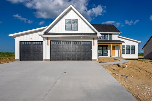 7131 Blackhawk St, Davenport, IA, 52801 | Card Image