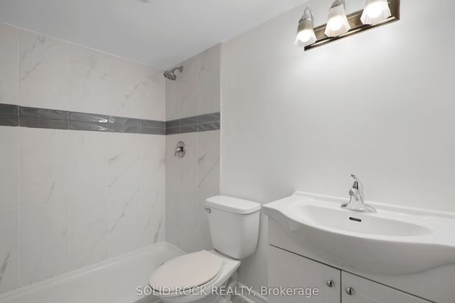 143 Bartonia Cir, House other with 5 bedrooms, 4 bathrooms and 4 parking in Orléans ON | Image 35