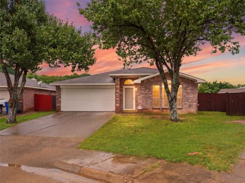 9307 Crimnson Court, Dallas, TX, 75217 | Card Image