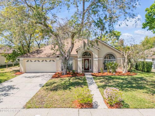 3858 Kingston Oaks Cv, Oviedo, FL, 32765-7935 | Card Image