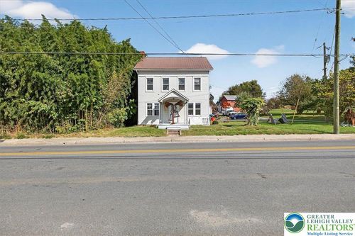 87 N Main St, York New Salem, PA, 17371-2004 | Card Image