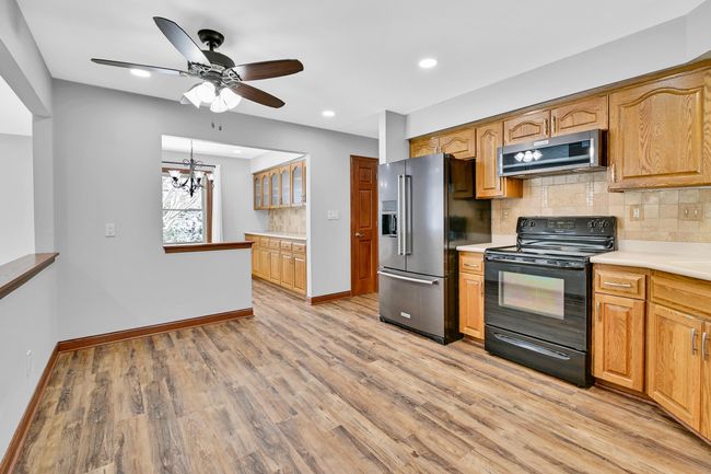 24310280 Meadow Cir, House other with 3 bedrooms, 1 bathrooms and null parking in Big Bend WI | Image 9
