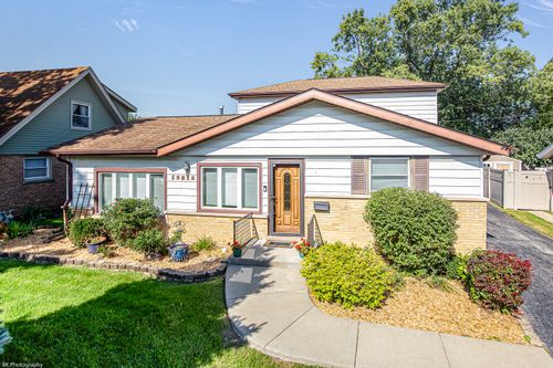 12812 Terrace Ln, Crestwood, IL, 60418-1115 | Card Image