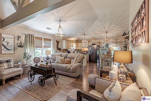 106 A Cottage Circle, Elizabethtown, KY, 42701 | Card Image