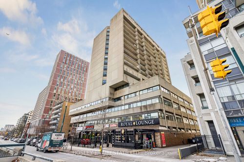 {{alt}} | Card Image