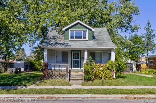 17149 New York St, Detroit, MI, 48224-2212 | Card Image